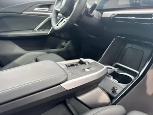 BMW iX2 30 M Sport xDrive U10 (CH) AHK