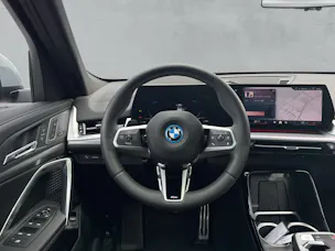 BMW iX2 30 M Sport xDrive U10 (CH) AHK