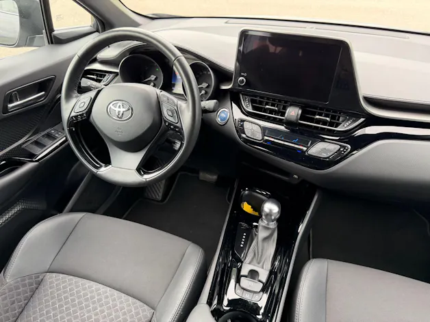 Toyota C-HR 1.8 VVTi HSD Trend