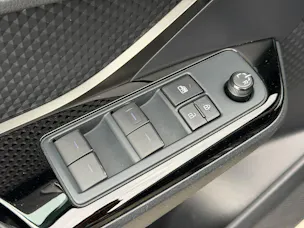 Toyota C-HR 1.8 VVTi HSD Trend