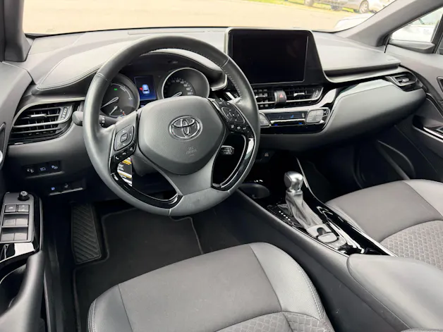 Toyota C-HR 1.8 VVTi HSD Trend