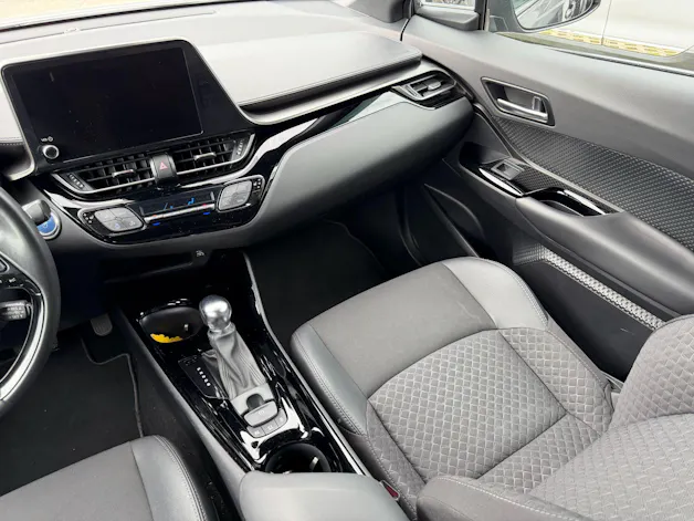 Toyota C-HR 1.8 VVTi HSD Trend
