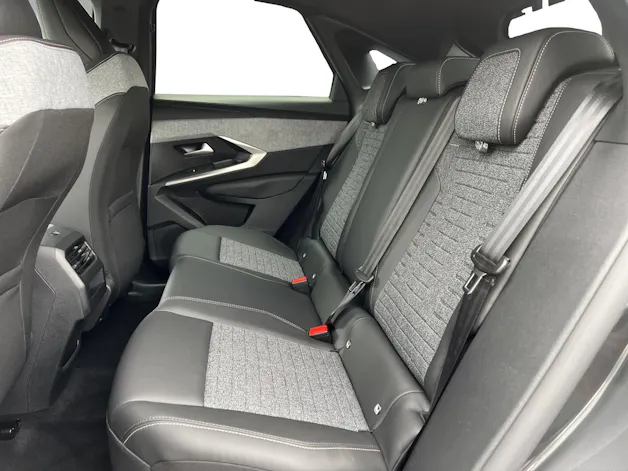 Peugeot 3008 e-Allure Premium AWD