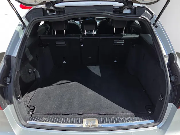 Mercedes-Benz C 200 AMG Line 4Matic 9G-Tronic