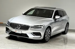 Volvo VOLVO V60 T8 eAWD Twin Engine R-Design Geartronic l CH l 1.Hand l