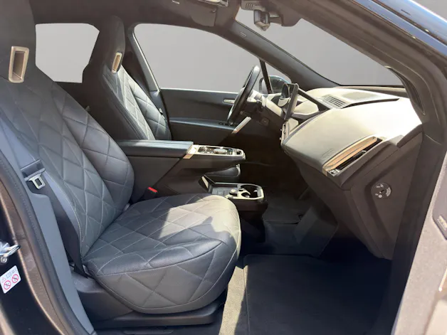 BMW iX xDrive40