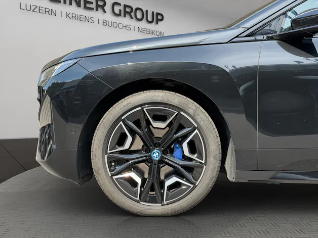 BMW iX xDrive40