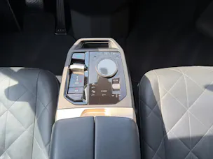BMW iX xDrive40