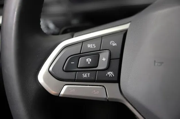 VW T-Cross 1.0 TSI R-LineDSG