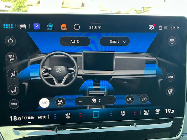 VW Tiguan 2.0 TSI 265 PS 4Motion R-Line *** PANORAMADACH & ANHÄNGERKUPPLUNG ***