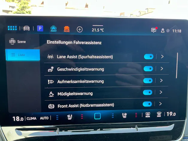 VW Tiguan 2.0 TSI 265 PS 4Motion R-Line *** PANORAMADACH & ANHÄNGERKUPPLUNG ***