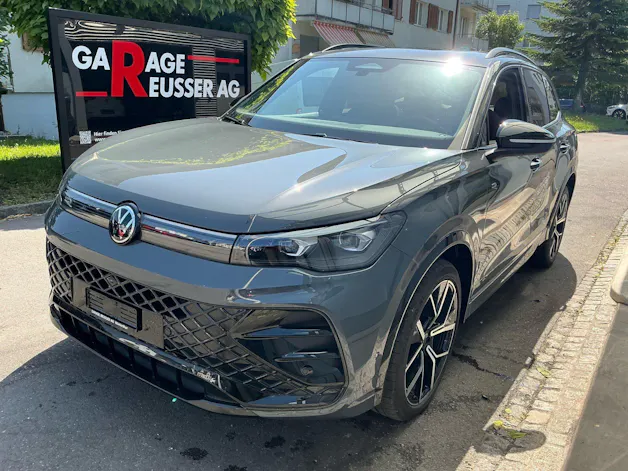 VW Tiguan 2.0 TSI 265 PS 4Motion R-Line *** PANORAMADACH & ANHÄNGERKUPPLUNG ***