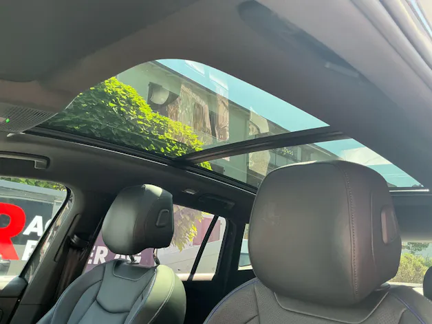VW Tiguan 2.0 TSI 265 PS 4Motion R-Line *** PANORAMADACH & ANHÄNGERKUPPLUNG ***