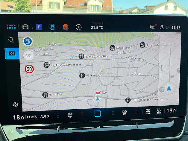 VW Tiguan 2.0 TSI 265 PS 4Motion R-Line *** PANORAMADACH & ANHÄNGERKUPPLUNG ***