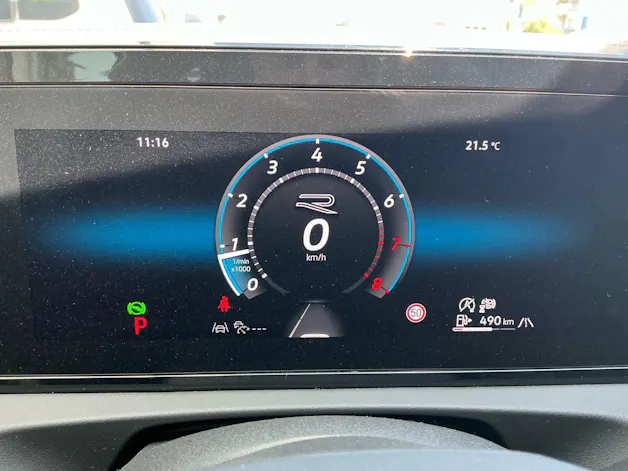 VW Tiguan 2.0 TSI 265 PS 4Motion R-Line *** PANORAMADACH & ANHÄNGERKUPPLUNG ***