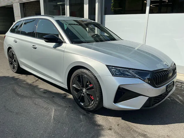 Škoda Octavia Combi 2.0 TSI RS *** 265 PS *** FACELIFT MODEL MIT ANHÄNGERKUPPLUNG ***