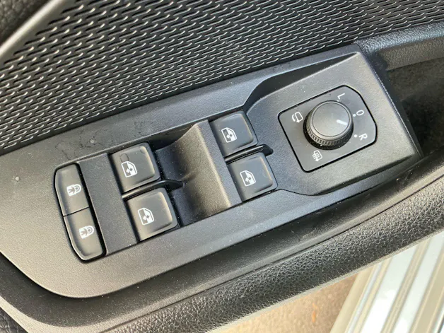 Škoda Octavia Combi 2.0 TSI RS *** 265 PS *** FACELIFT MODEL MIT ANHÄNGERKUPPLUNG ***