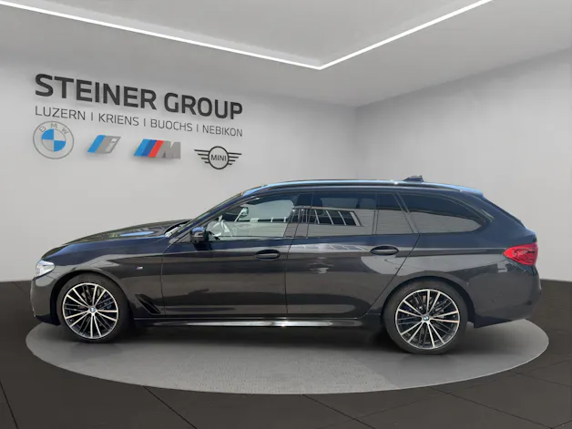 BMW 540i xDrive Touring Steptronic