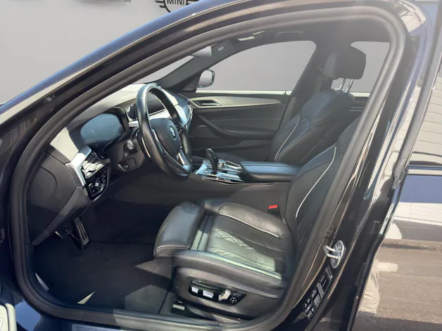 BMW 540i xDrive Touring Steptronic