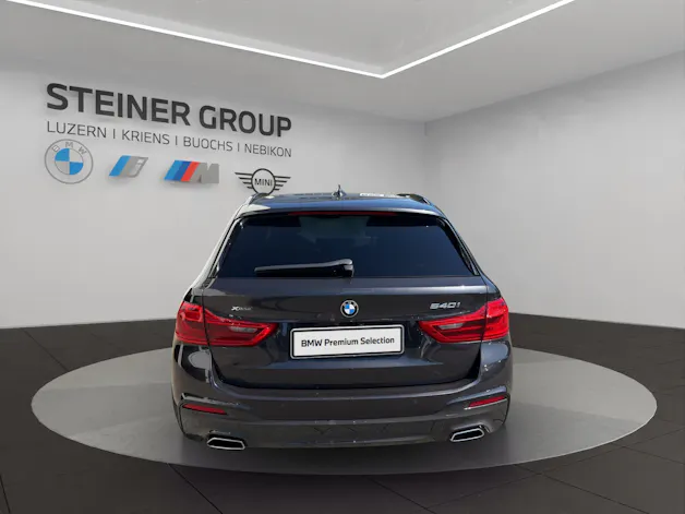 BMW 540i xDrive Touring Steptronic