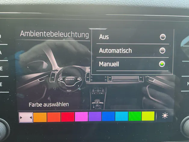 Škoda Karoq Sportline 4x4 *** PANORAMADACH & ANHÄNGERKUPPLUNG ***