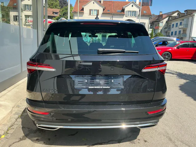 Škoda Karoq Sportline 4x4 *** PANORAMADACH & ANHÄNGERKUPPLUNG ***