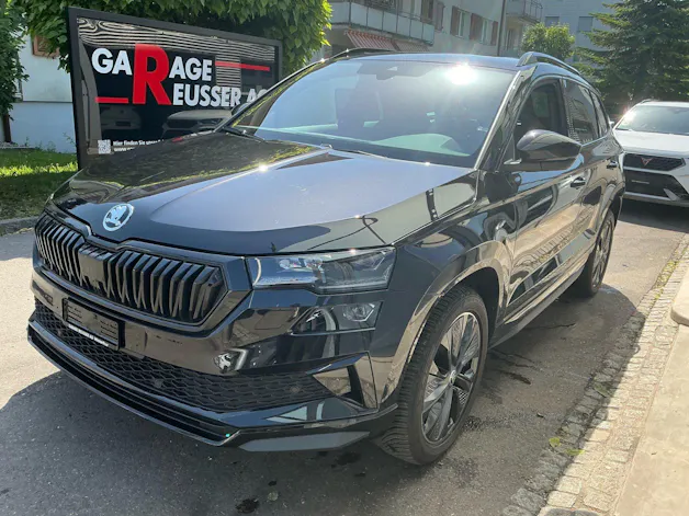 Škoda Karoq Sportline 4x4 *** PANORAMADACH & ANHÄNGERKUPPLUNG ***