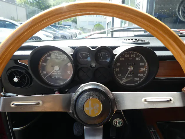 Alfa Romeo GTV 2000 Bertone Veteran