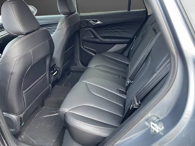 MG HS 1.5 Hybrid Luxury