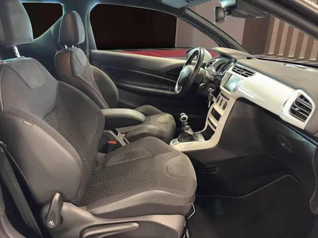 DS Automobiles AUTOMOBILES DS 3 1.2 PureTech Sport Chic
