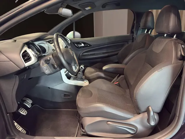 DS Automobiles AUTOMOBILES DS 3 1.2 PureTech Sport Chic