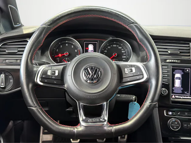 VW Golf 2.0 TSI GTI Performance