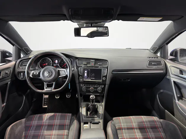 VW Golf 2.0 TSI GTI Performance