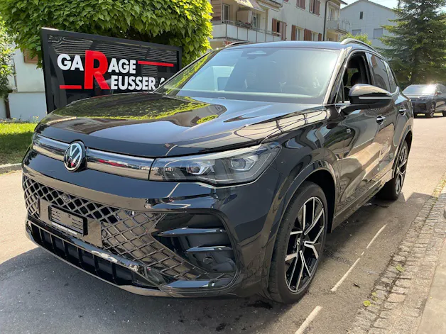 VW Tiguan 2.0 TSI 265 PS 4Motion R-Line *** PANORAMADACH & KLIMATISIERTE LEDERSITZE ***