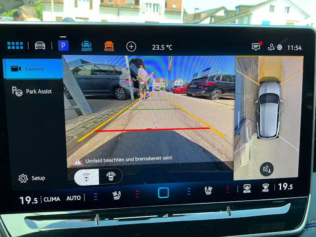VW Tiguan 2.0 TSI 265 PS 4Motion R-Line *** PANORAMADACH & KLIMATISIERTE LEDERSITZE ***
