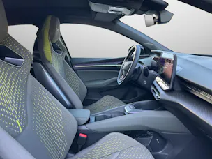 Cupra Raval 52 kWh VZ Extreme Launch Edition