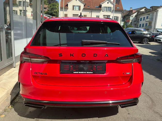 Škoda Octavia Combi 2.0 TSI RS *** 265 PS *** NEUSTES MODELL ***