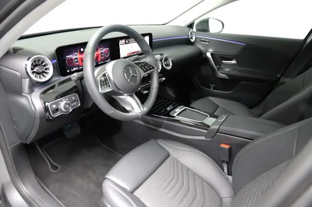 MERCEDES-BENZ A 220 4Matic 8G-DCT