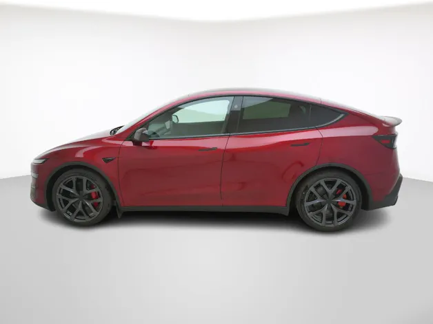 Tesla Model Y Performance AWD