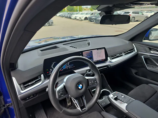 BMW X1 23i M Sport xDrive U11 (CH) AHK