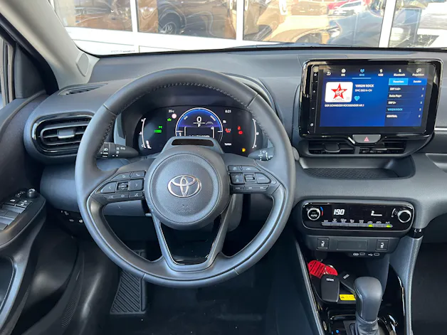 Toyota Yaris 1.5 VVT-i HSD Trend