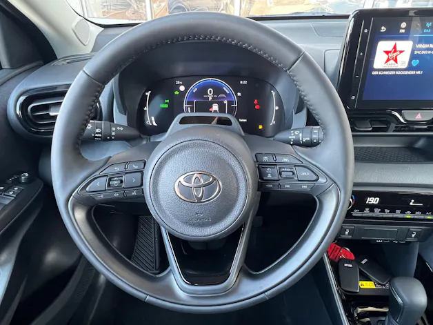 Toyota Yaris 1.5 VVT-i HSD Trend