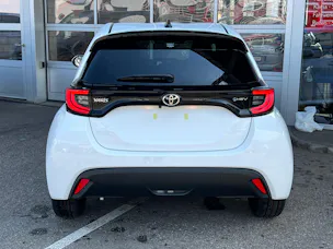 Toyota Yaris 1.5 VVT-i HSD Trend