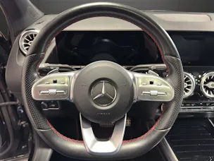 MERCEDES-BENZ GLA 250 Style 4matic