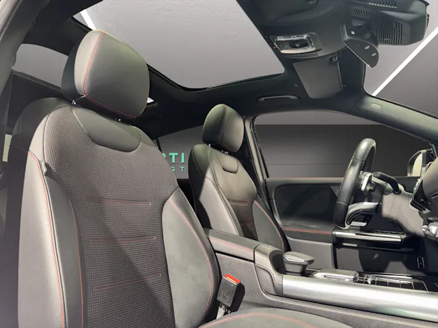 Mercedes-Benz GLA 250 Style 4matic