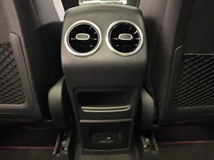 MERCEDES-BENZ GLA 250 Style 4matic