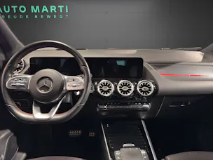 MERCEDES-BENZ GLA 250 Style 4matic
