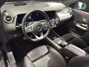 MERCEDES-BENZ GLA 250 Style 4matic