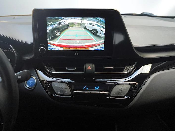 image du véhicule TOYOTA C-HR