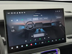 https://vehicle.imgix.net/4363201/da5f61eb-0ee3-4a68-bbfc-82c9a242c681.jpg